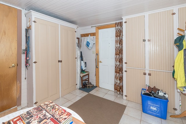 view of tiled entrance foyer