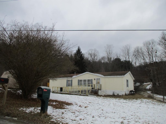 view of manufactured / mobile home