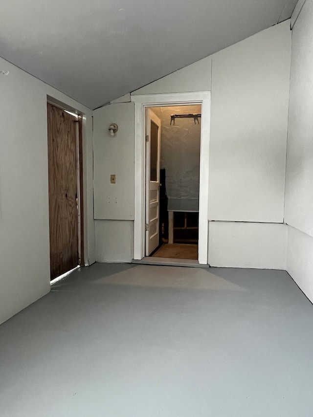 spare room featuring concrete floors