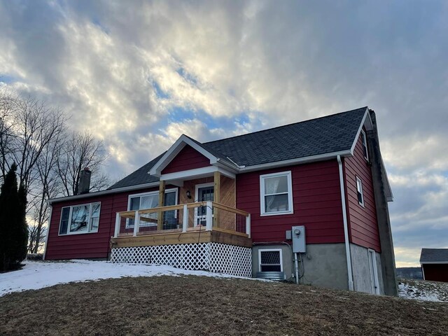 view of front of property