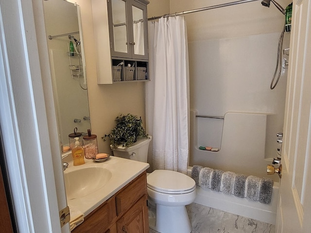 full bathroom with vanity, toilet, and shower / tub combo