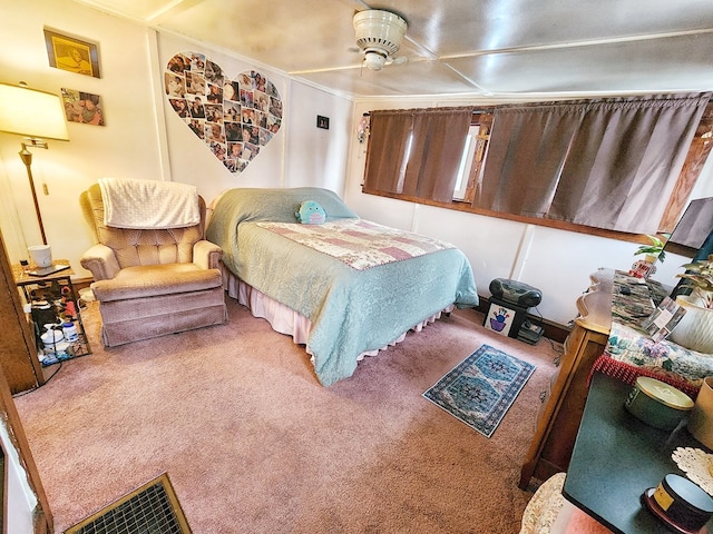 bedroom featuring carpet and ceiling fan