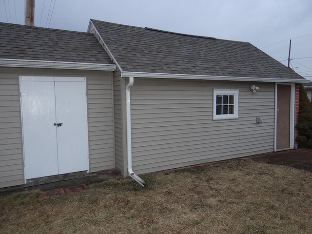 view of outbuilding