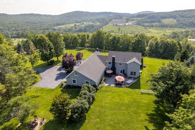 bird's eye view with a mountain view