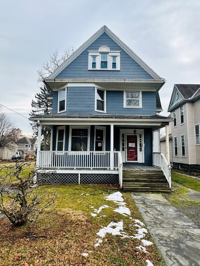 view of front of property featuring a porch