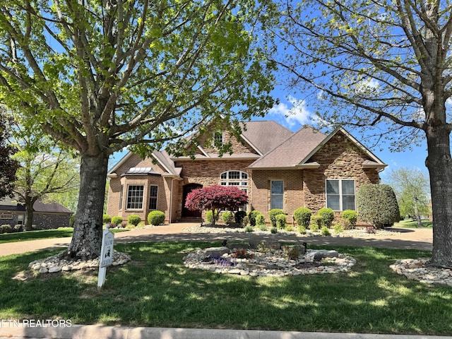 216 Osprey Cir, Vonore, TN 37885 - photo 1