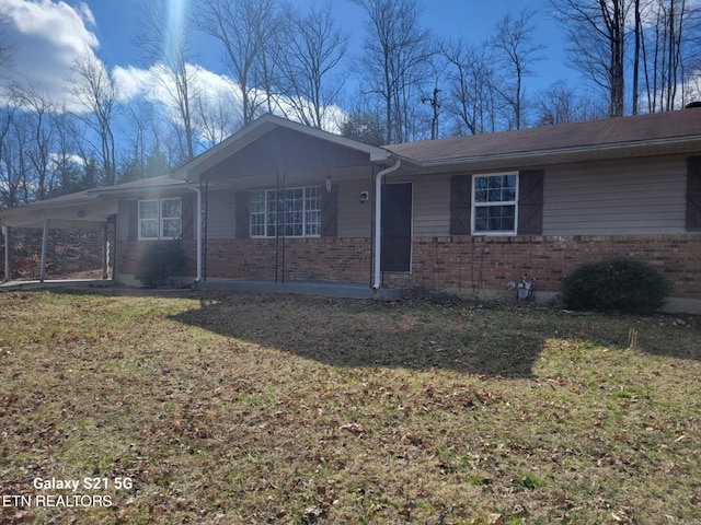 1359 Ditney Trl, Pioneer, TN 37847 - single story home featuring brick siding and a front lawn