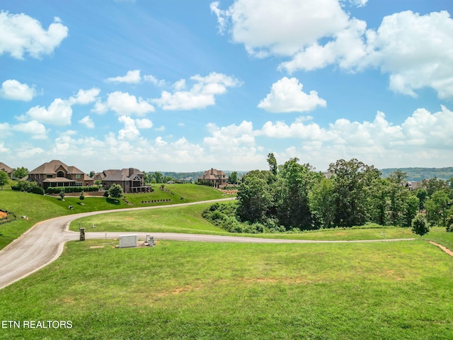 210 Beacon Ct, Lenoir City, TN 37772 - photo 2