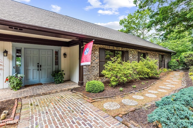 entrance to property with a porch