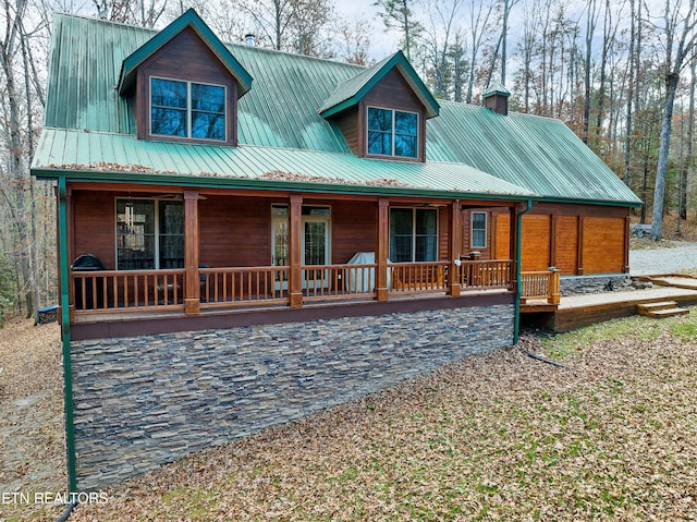 view of front facade with covered porch