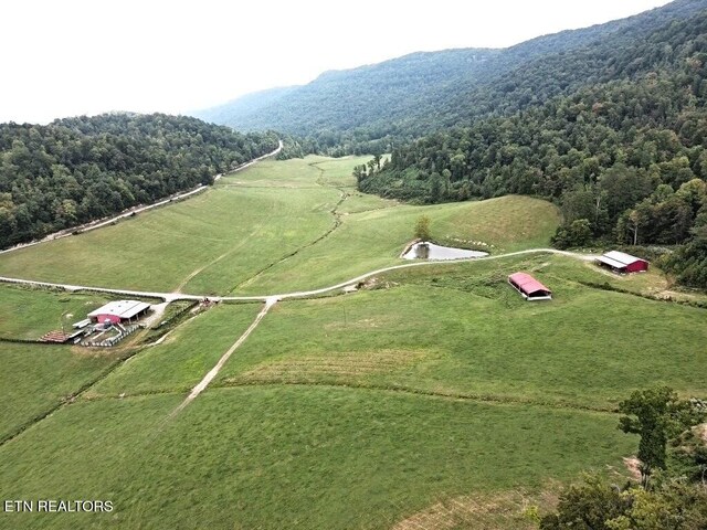 Lone Rd, Pioneer, TN 37847