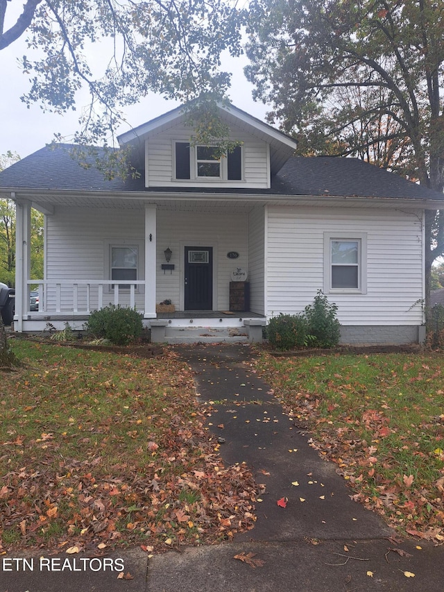 front of property featuring a porch