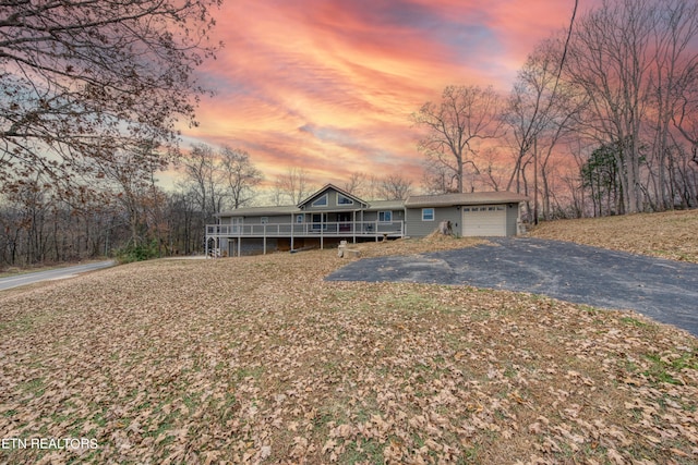 view of front of house featuring a garage