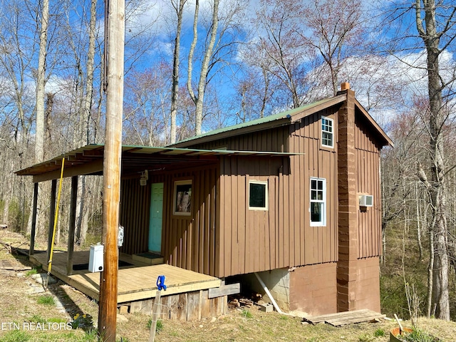 view of outdoor structure