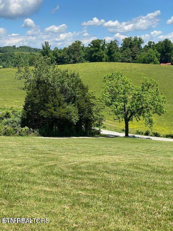 Listing photo 2 for LOT3 Chapman Rd, Lafollette TN 37766