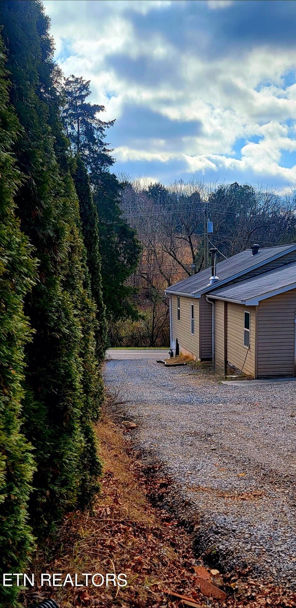 7171 Vonore Rd, Loudon, TN 37774 - photo 1