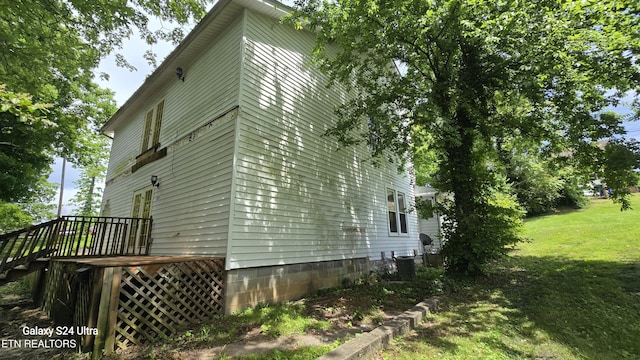 722 Trenton St, Harriman, TN 37748 - view of side of property featuring a lawn