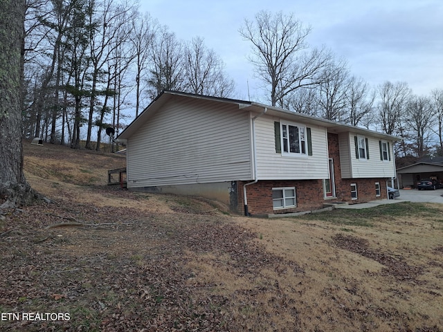 bi-level home with a carport