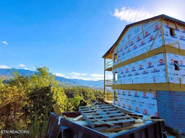 property view of mountains