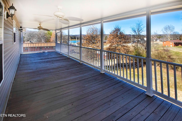 deck with ceiling fan