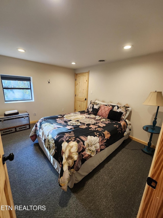 bedroom with carpet