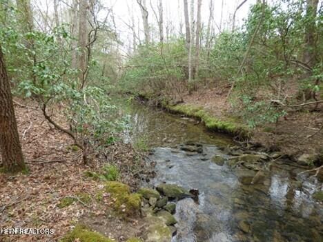 Listing photo 2 for 1707 Russell Ridge Rd, Crossville TN 38555