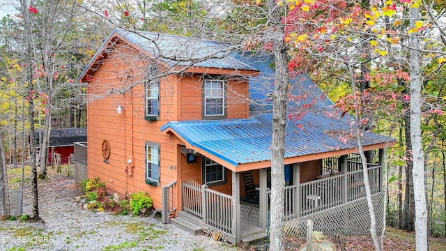 view of front of property