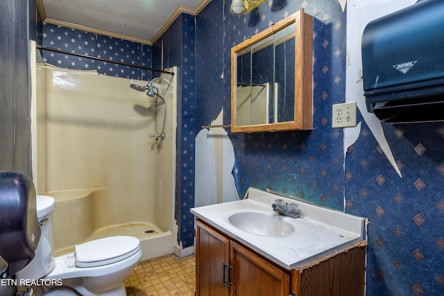 bathroom with tile flooring, a shower with curtain, large vanity, a textured ceiling, and toilet