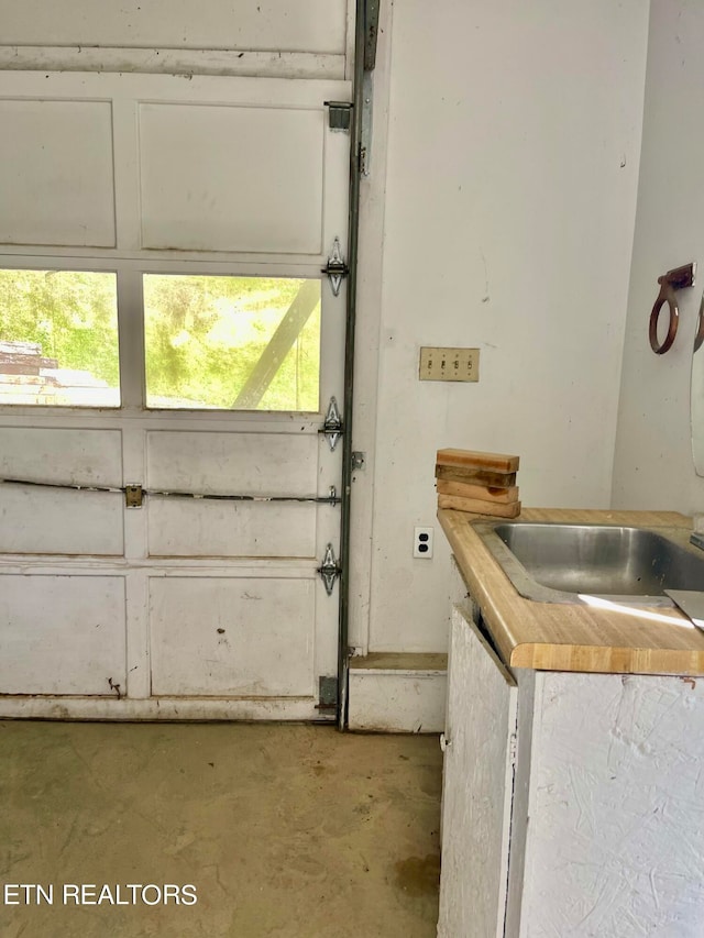 garage with sink