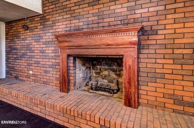 details with a textured ceiling