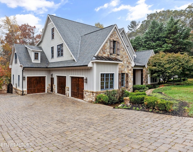 view of front of house with a garage