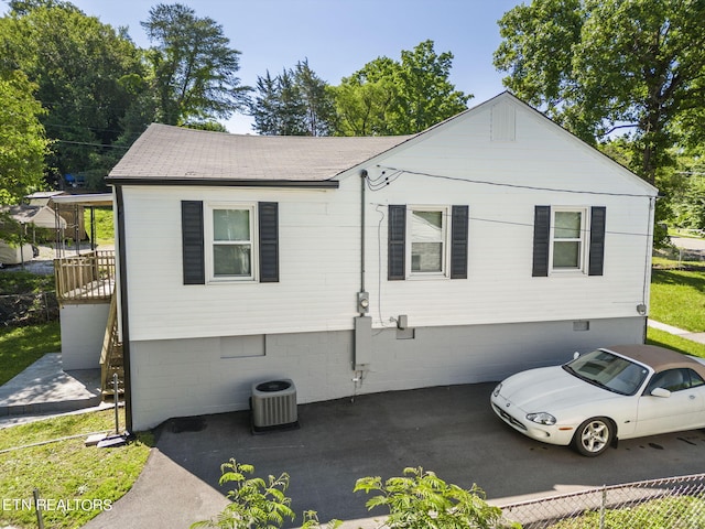 view of front of property featuring central AC