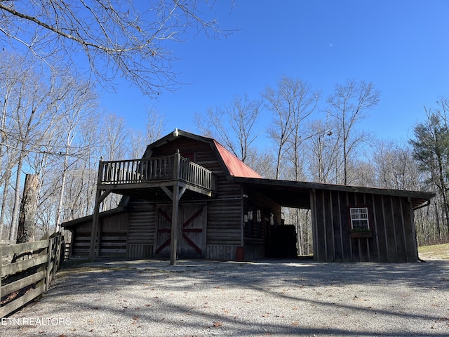 view of outdoor structure