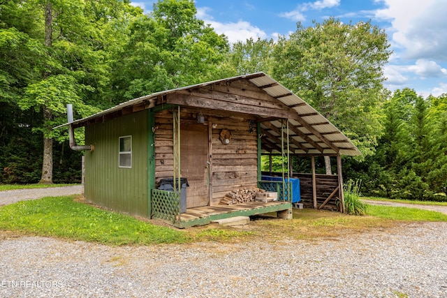 view of outdoor structure