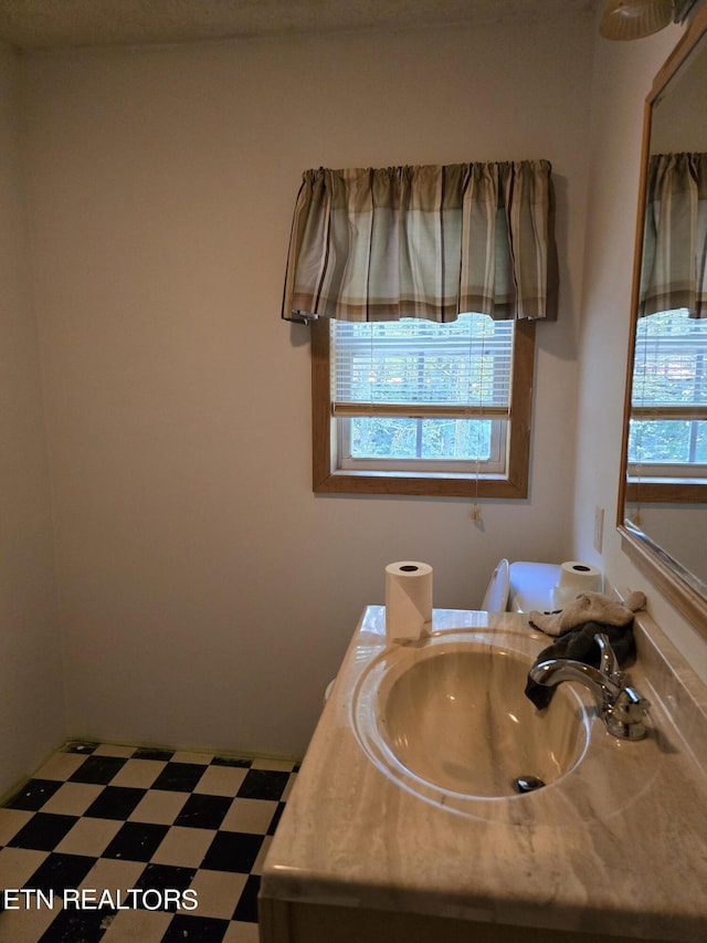 bathroom featuring sink