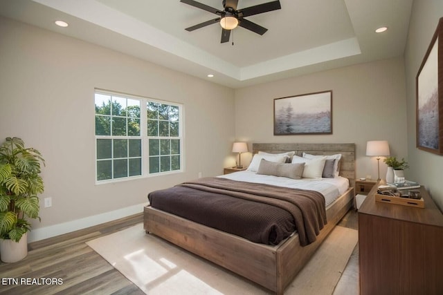 116 Duseth Dr, Sweetwater, TN 37874 - bedroom featuring light wood finished floors, recessed lighting, a raised ceiling, and ceiling fan