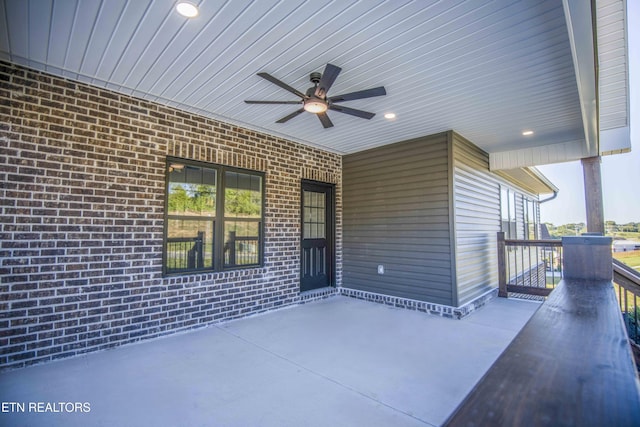 116 Duseth Dr, Sweetwater, TN 37874 - view of patio featuring ceiling fan