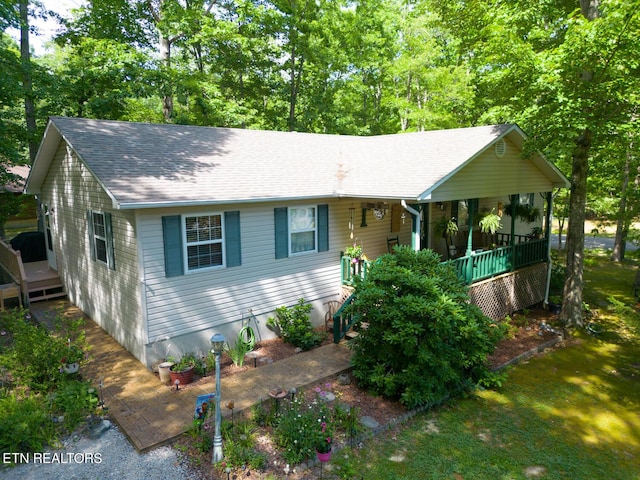 view of front of property with covered porch