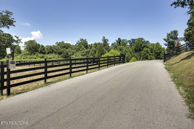 411 Travellers Way, Lenoir City, TN 37771