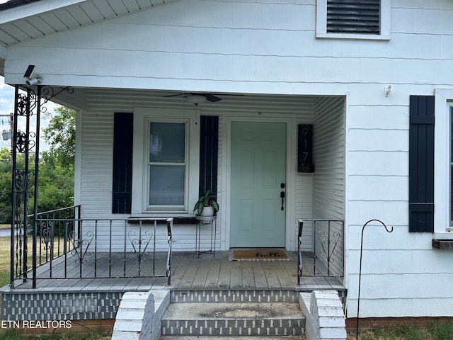 property entrance with a porch