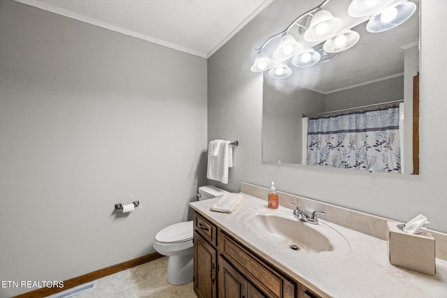 bathroom with a shower with curtain, ornamental molding, vanity, and toilet