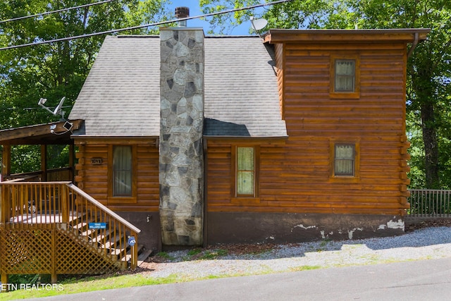 view of home's exterior