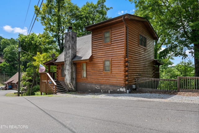 view of side of property