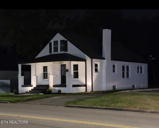 227 Gill St, Alcoa, TN 37701 - view of front of home featuring a chimney