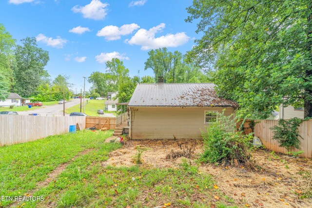 exterior space featuring a yard