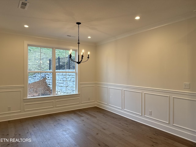 unfurnished dining area with dark wood-style floors, visible vents, a notable chandelier, and recessed lighting