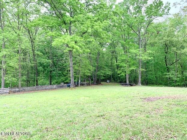 Listing photo 2 for Hugh Jones Rd, Sunbright TN 37872