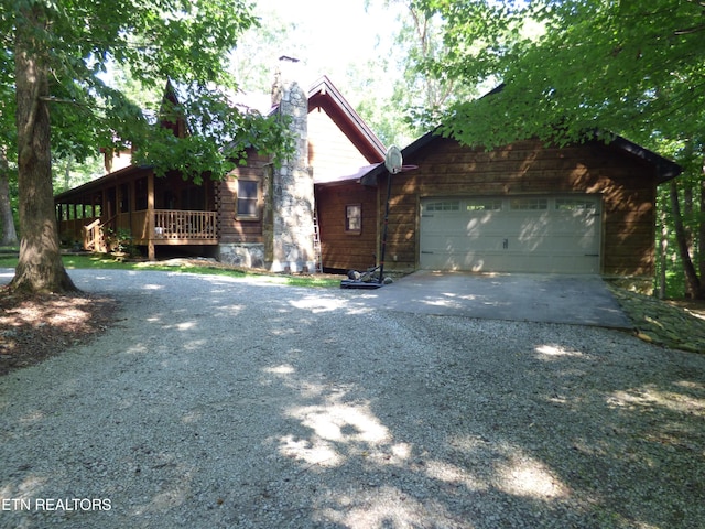 view of front facade with a garage