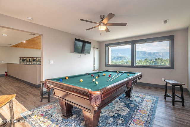 game room with pool table, light hardwood / wood-style flooring, and ceiling fan