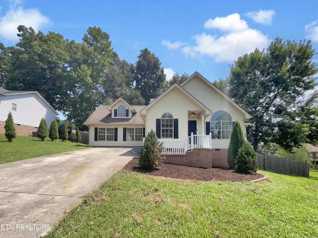 view of front of home with a front yard